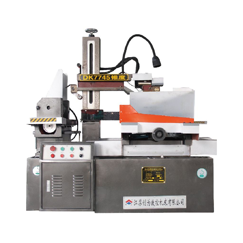 DK7745 ± 15 ° AZ AZ sem manutenção CNC EDM Máquina de corte de arame de alta velocidade